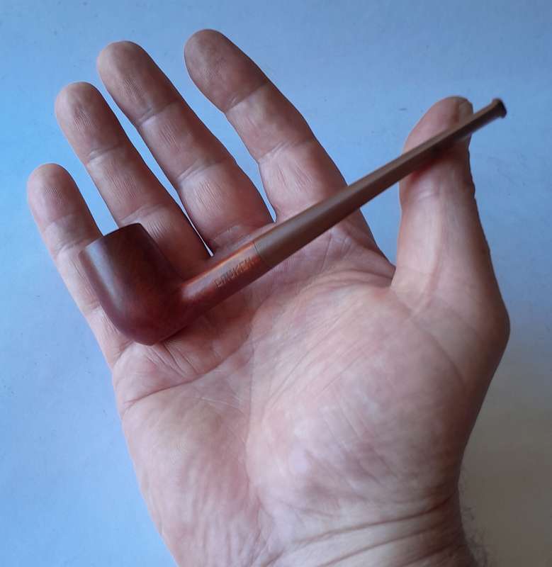 Vintage Bruken (Spain) Petite Chimney Estate Pipe