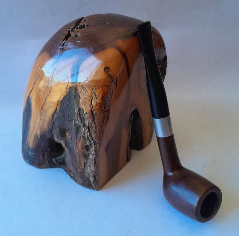 Vintage Orlik Byford Estate Pipe.  Made in England.