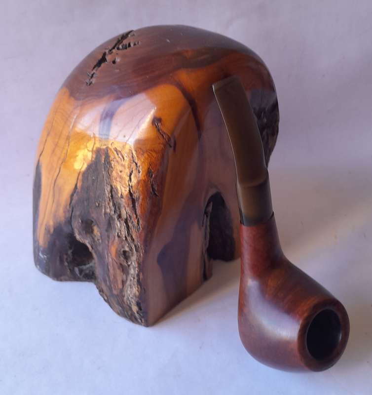 Vintage French St. Claude Bruyere Garantie Estate Pipe.