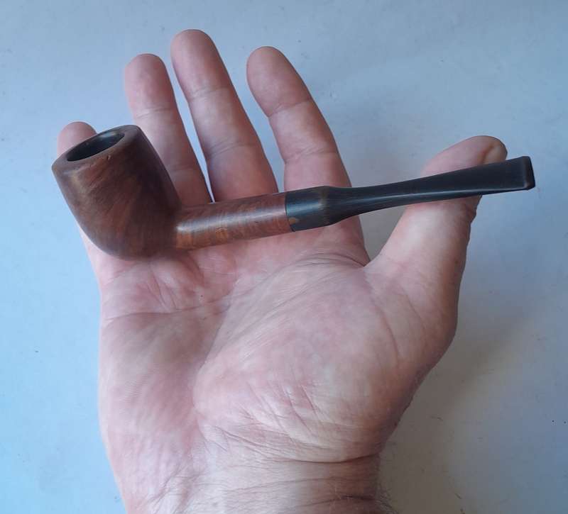 Vintage GBD 4010 London Made Estate Pipe.