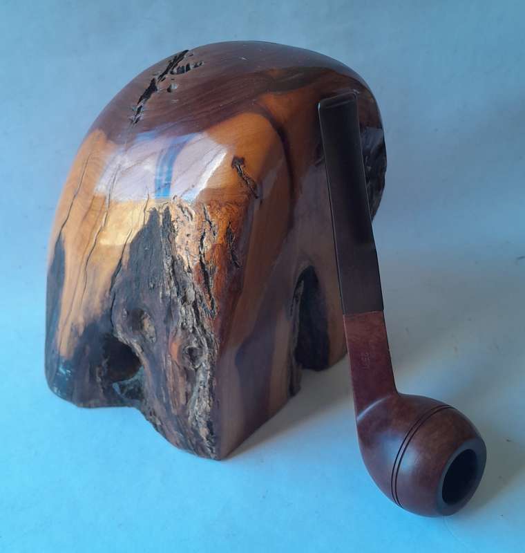 Vintage GBD New Standard 2331 Bulldog Estate Pipe.