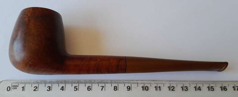 Vintage B. Barling & Sons 4895 Guinea Grain Estate Pipe.