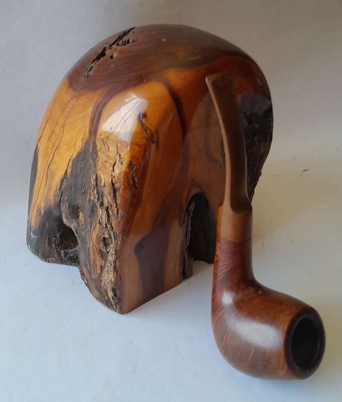 Vintage Comoy's RJ London Made Estate Pipe.