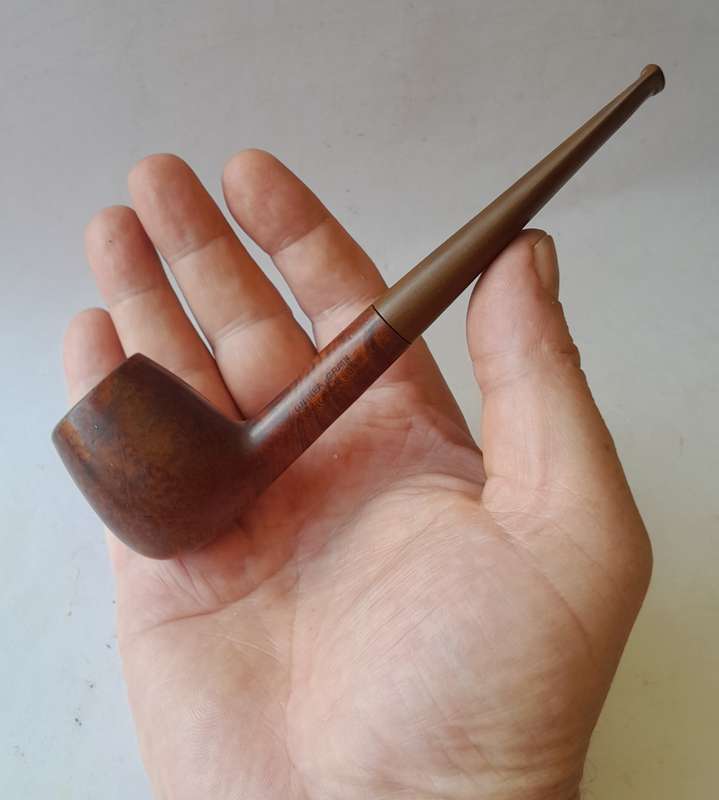 Vintage B. Barling & Sons 4895 Guinea Grain Estate Pipe.