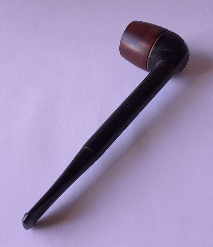 Vintage Triumph Meerschaum Lined Tobacco Pipe.  Removeable Bowl.