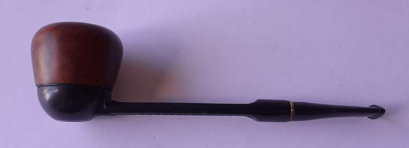 Vintage Falcon Briar & Black Aluminium Pipe.  Interchangeable bowl.