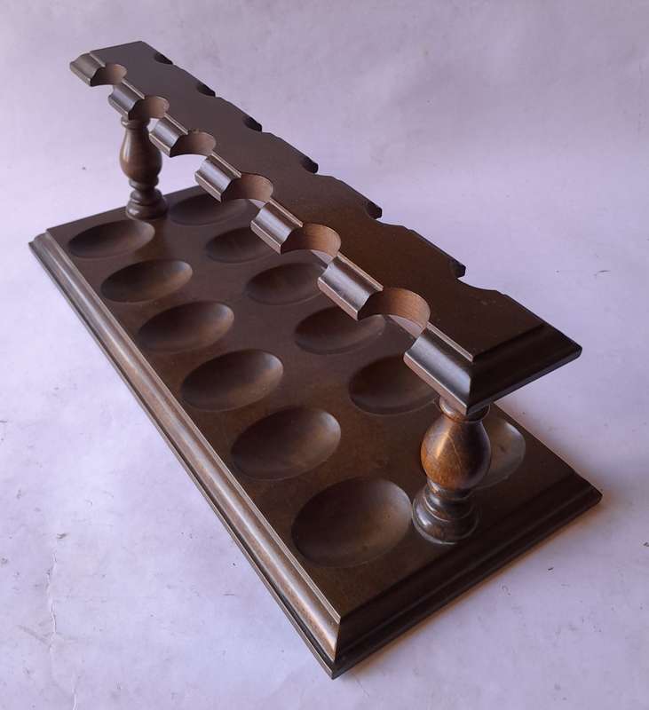 Vintage Quality Walnut 12-Pipe Wood Pipe Rack. 33 x 14 x 12cm.