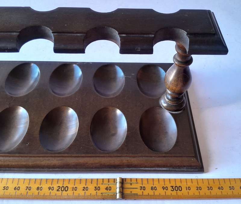 Vintage Quality Walnut 12-Pipe Wood Pipe Rack. 33 x 14 x 12cm.