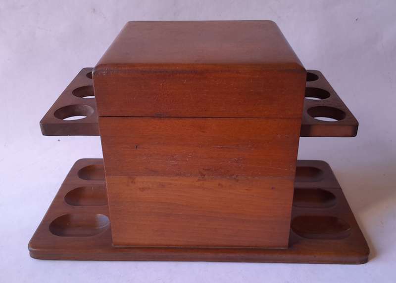 Vintage Aztec Industries 6-Pipe Humidor Pipe Holder.  25 x 15 x 13.5cm