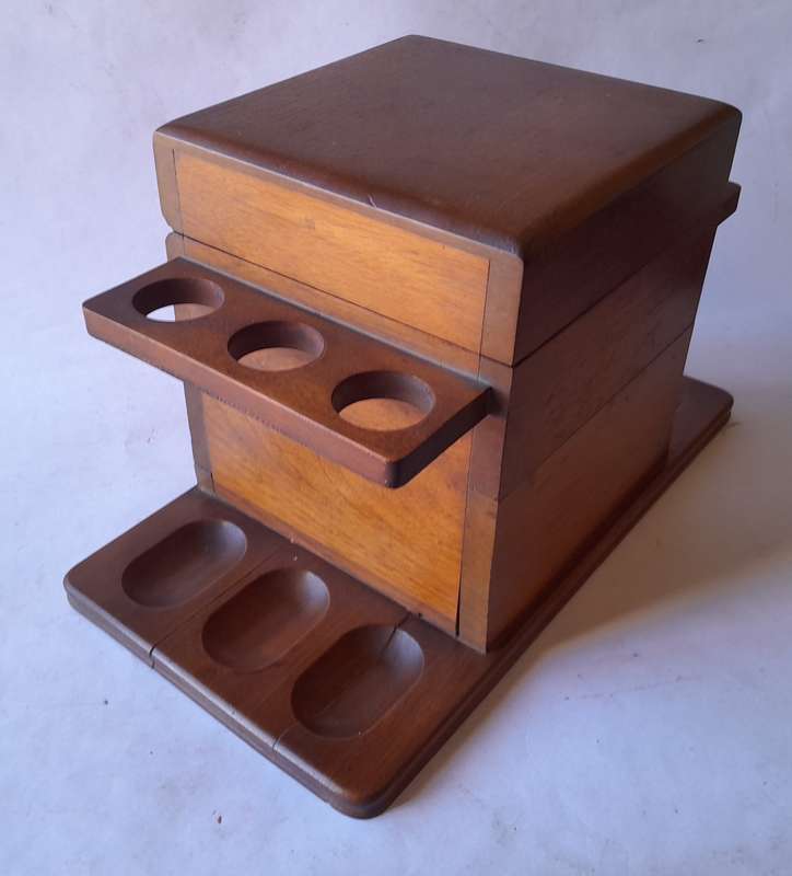 Vintage Aztec Industries 6-Pipe Humidor Pipe Holder.  25 x 15 x 13.5cm