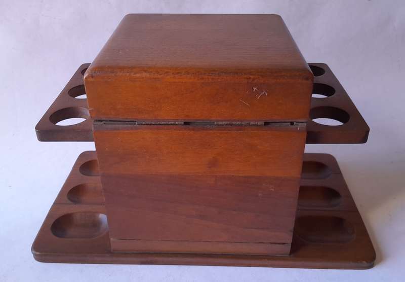 Vintage Aztec Industries 6-Pipe Humidor Pipe Holder.  25 x 15 x 13.5cm