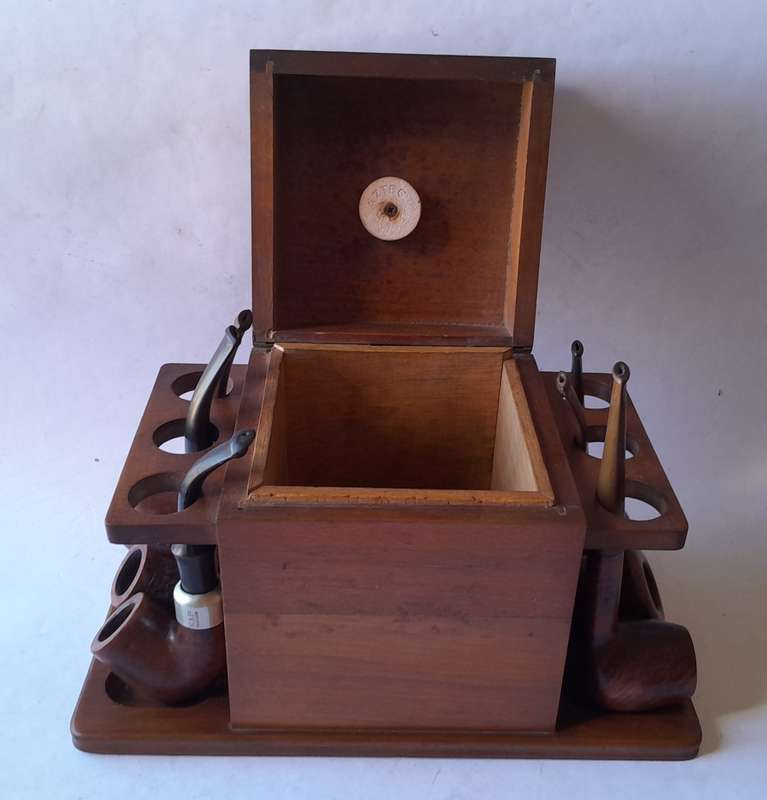 Vintage Aztec Industries 6-Pipe Humidor Pipe Holder.  25 x 15 x 13.5cm