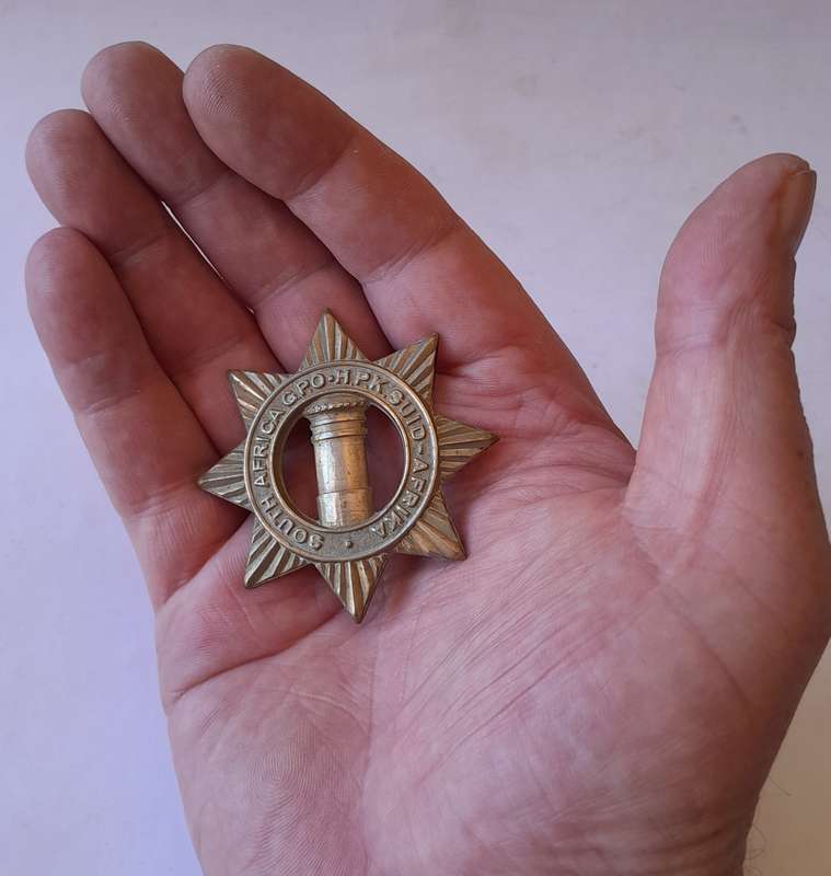 Early SA General Post Office Cap Badge.  1 Lug Intact.