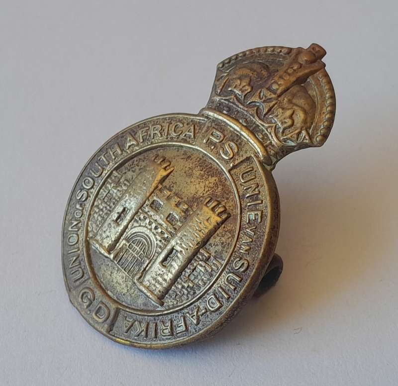 Rare Union of SA Prison Services Cap Badge.  Lugs Intact.