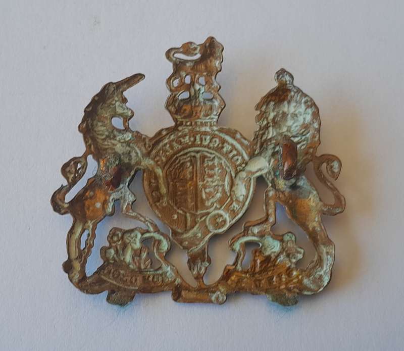 WW2 British Army General Service Corps Badge.  Lugs Intact.