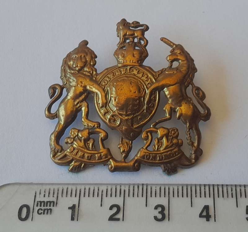WW2 British Army General Service Corps Badge.  Lugs Intact.