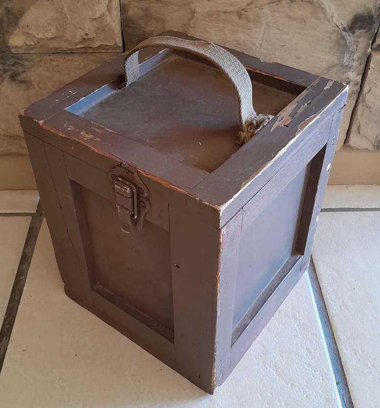 Vintage military ammo / kit box.