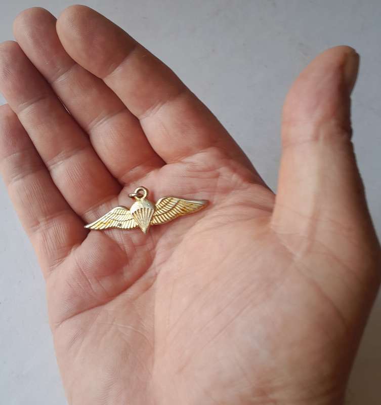 SA Parachute Bn.  Basic Para Sweetheart Pendant.