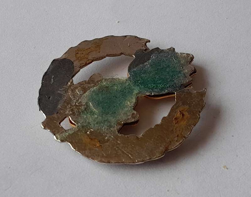 SADF Engineers Corps Beret Badge.  No Lugs.