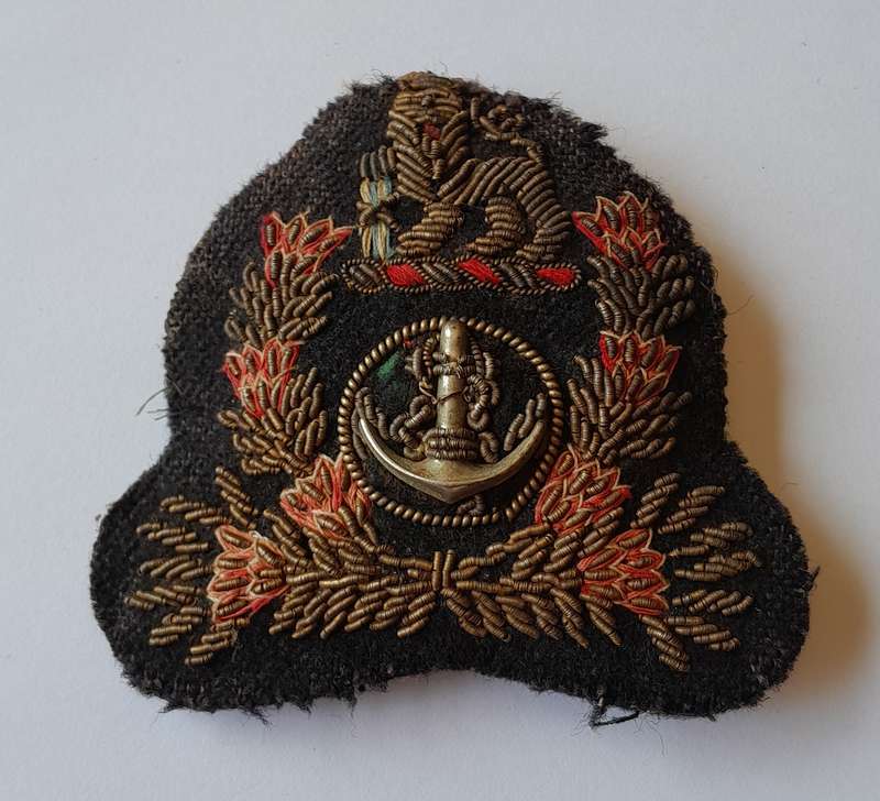 Early SA Navy Chief Petty Officers Bullion Cap Badge (Padded).