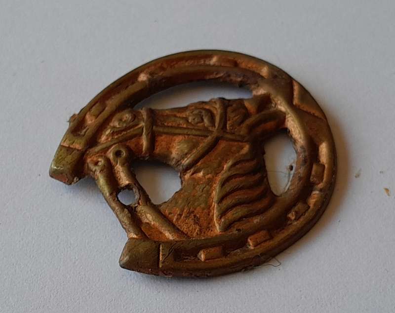 Unknown Badge. No Lugs.