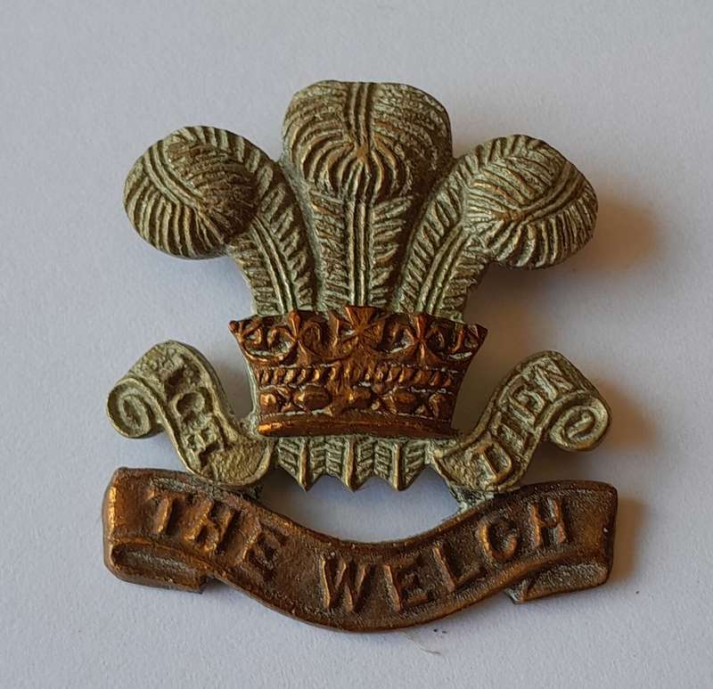 WW2 British Army Welch Regiment Cap Badge.  No Lugs.