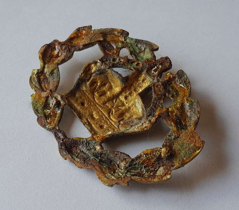 WW2 British Army Warrant Officer Large Rank Badge.  No Lugs.