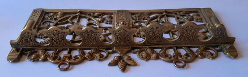 Victorian Rococo Revival Ornate Cast Brass Pipe Rack. 30 x 13cm.