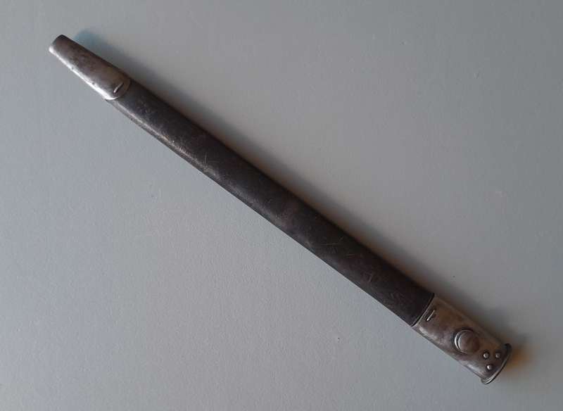WW1 Pattern 1907 Sanderson Bayonet with WW2 Mangrovite Scabbard and Leather Frog.