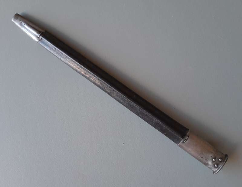 WW1 Pattern 1907 Sanderson Bayonet with WW2 Mangrovite Scabbard and Leather Frog.