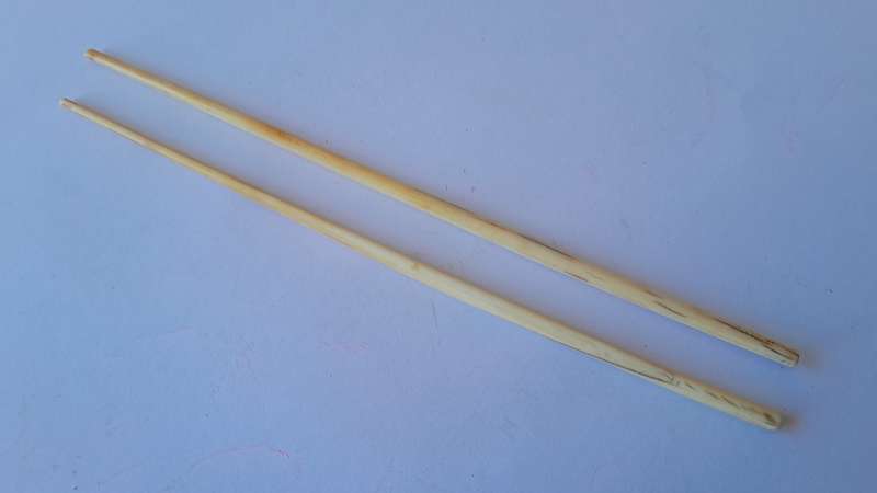 Antique Japanese or Chinese Scrimshaw Bone Trousse (Traveling Dining Set). 18th/19th Century. 26cm.