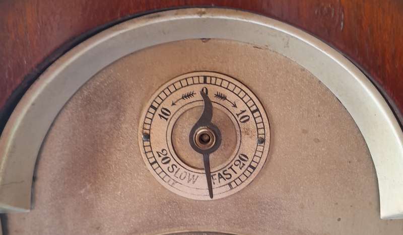 Antique Gustav Becker Mantel Clock in Mahogany Case. Working Condition.