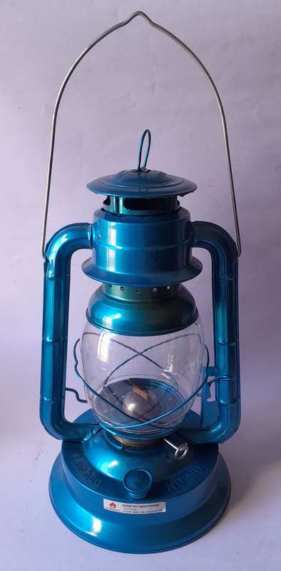 Luo Hua No.90 Paraffin Lantern. 34cm.
