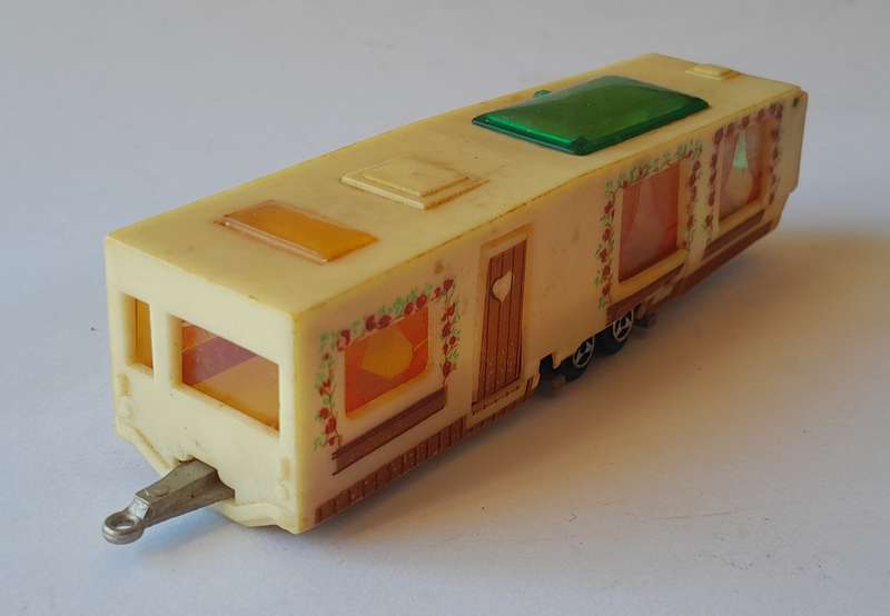 1970's Majorette Caravane Residentielle.  Scale 1/100. 14.5cm.