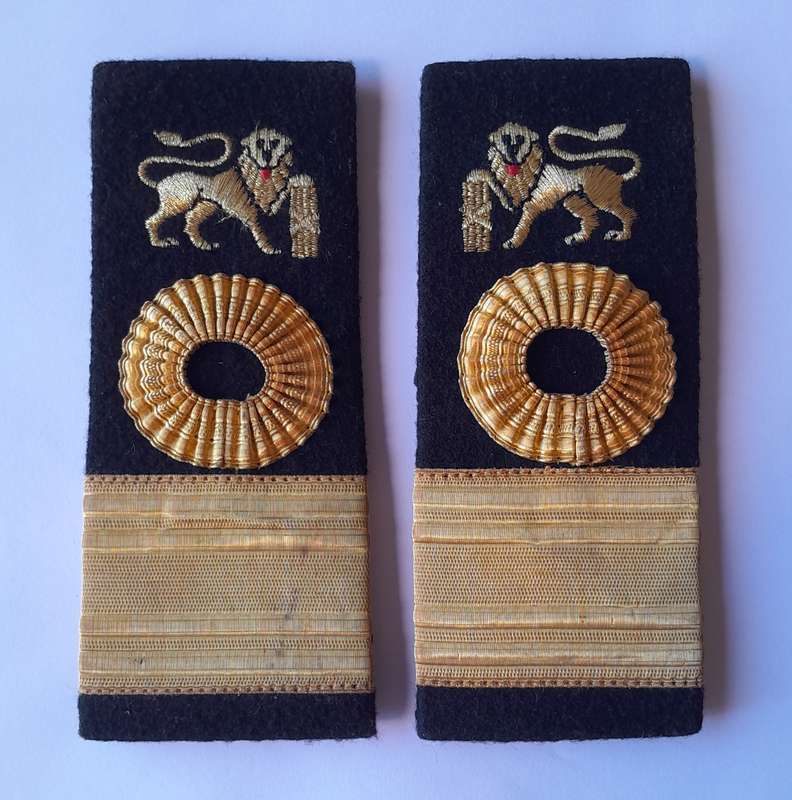 Pair SA Navy Commodore Rank Shoulder Epaulettes.  Good Condition.