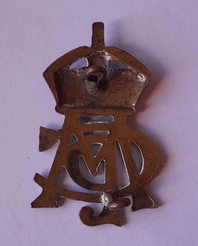 Cape Mounted Police Smasher Hat Badge.  1904 - 1913.  Lugs Intact.