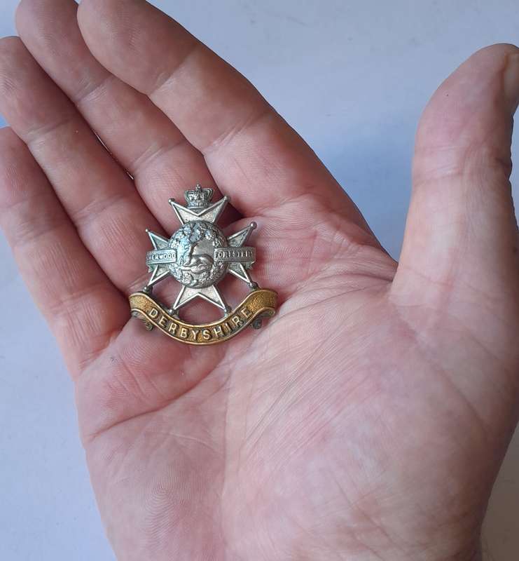 Boer War Derbyshire Regiment (Sherwood Foresters) Cap Badge.  Lugs Intact.