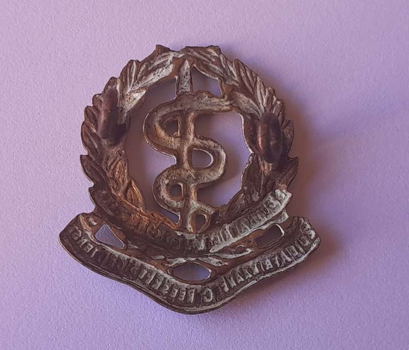 Rare WW1 Zuid Afrikaanse Geneeskundige Dienste Badge (No Crown). Lugs Intact.
