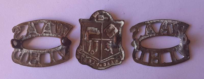 WW2 SA Woman's Auxiliary Service Badge & 2 Titles.  All Lugs Intact.