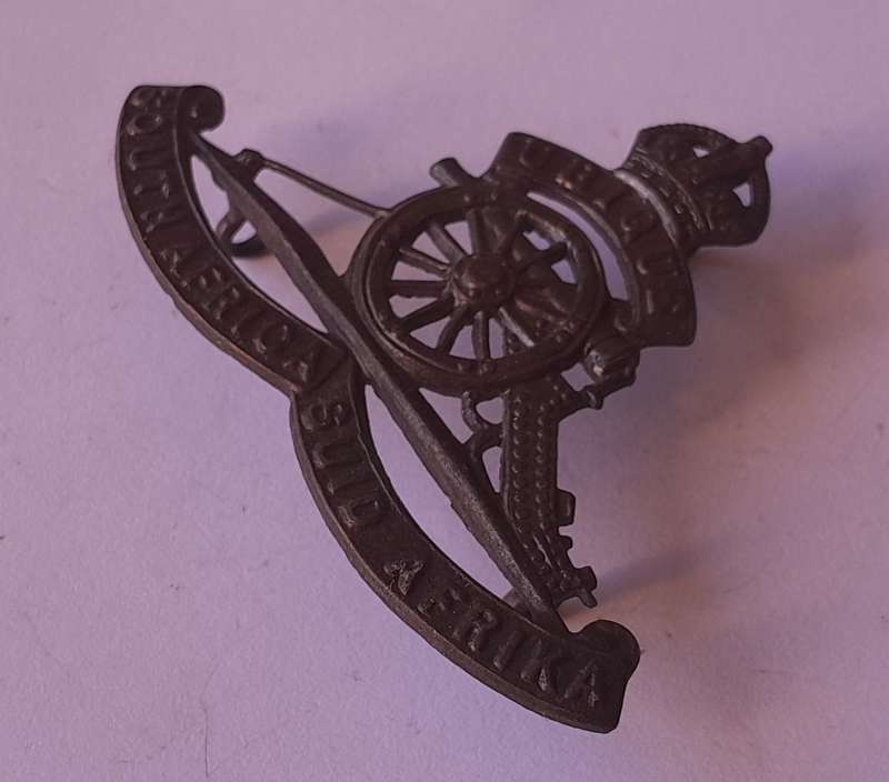 WW2 SA Artillery Cap Badge.  Lugs Intact.