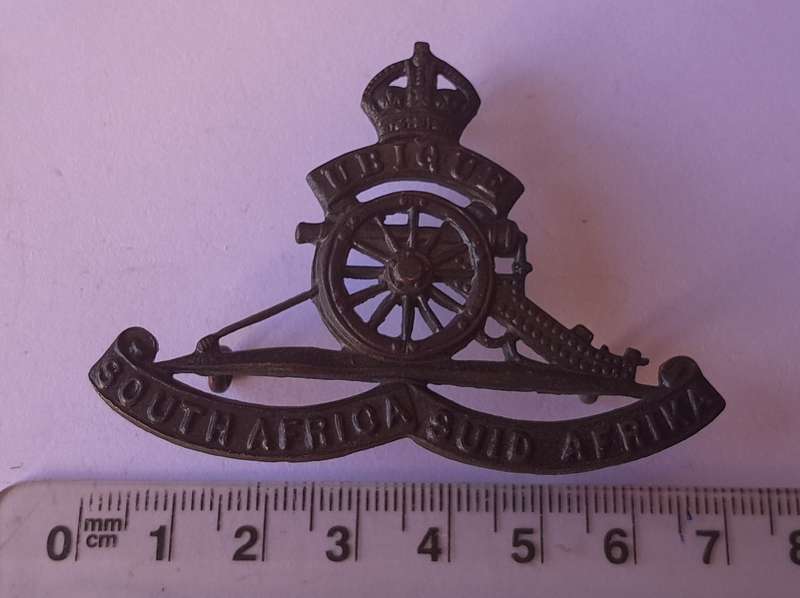 WW2 SA Artillery Cap Badge.  Lugs Intact.