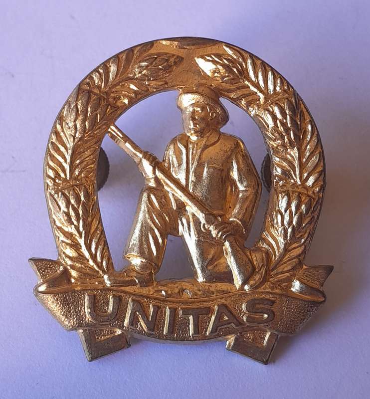 SA Army Commando Badge Set.  Cap & Collars (Facing).  Screw Lugs Intact.