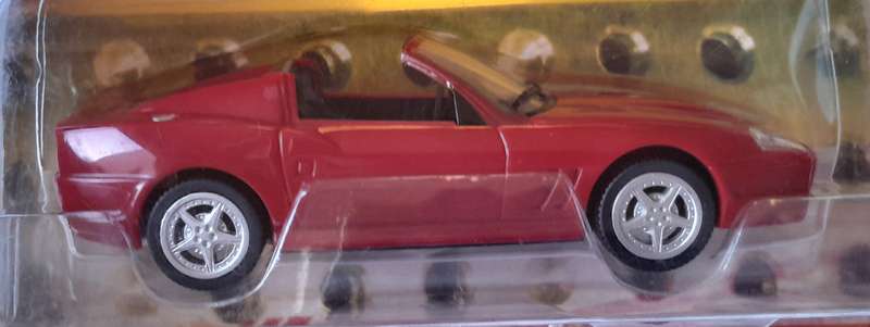 Hot Wheels Shell V-Power Ferrari Superamerica. Scale 1/38 (11.5cm). Sealed In Original Packaging.