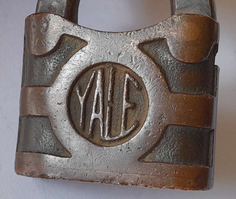 Antique Yale Padlock.  No Key.  5 x 4cm.