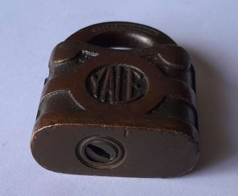 Antique Yale Padlock.  No Key.  5 x 4cm.