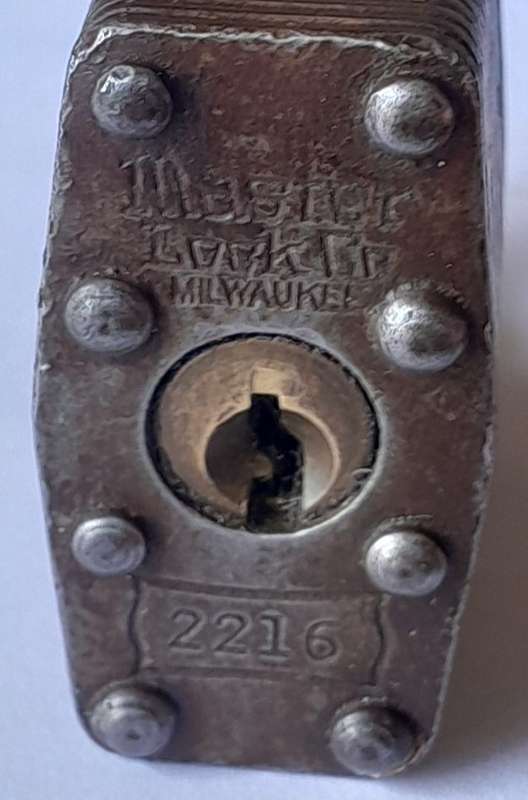 Vintage Master Lock Co. Milwaukee U.S.A Padlock.  No Key.  6.5 x 4cm.