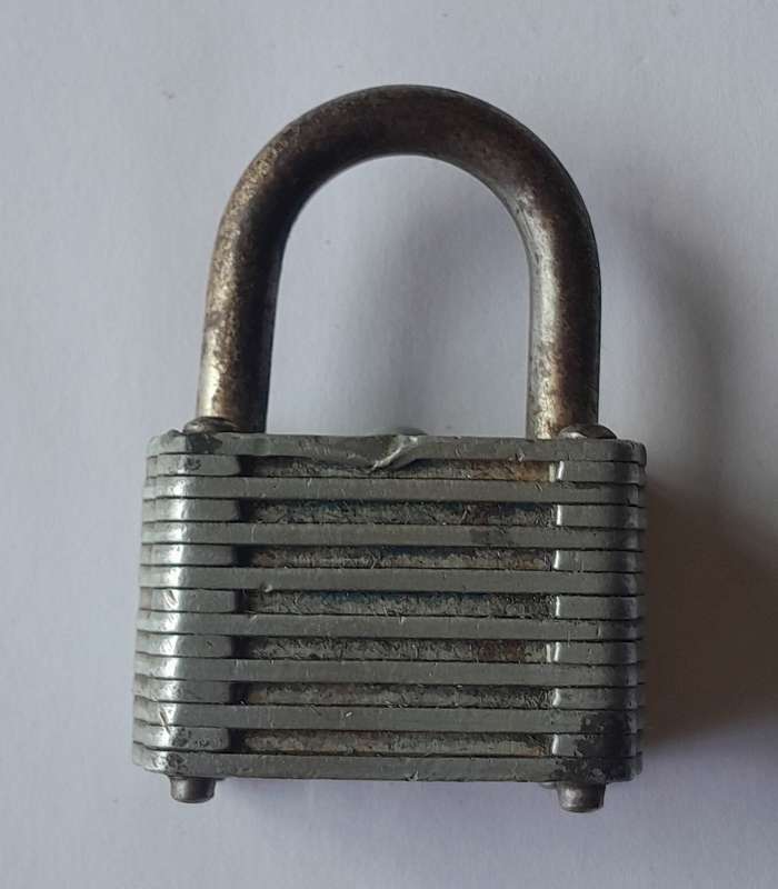 Vintage Diamond Chinese Padlock.  No Key.  5.5 x 4cm.