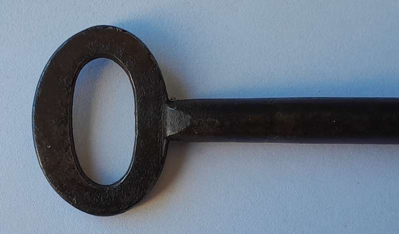Large Antique Cast Iron Key.  10.9cm.