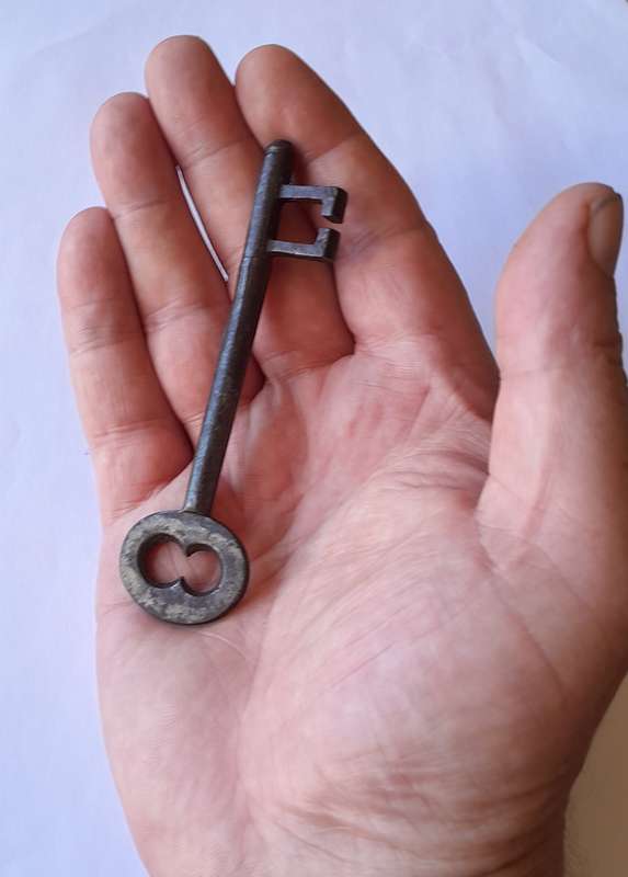 Large Antique Cast Iron Key.  10.5cm .