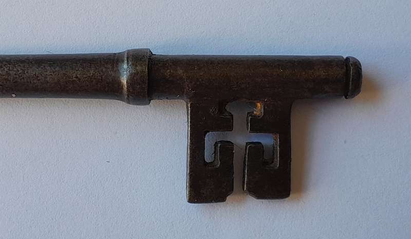 Large Antique Cast Iron Key.  10.6cm.